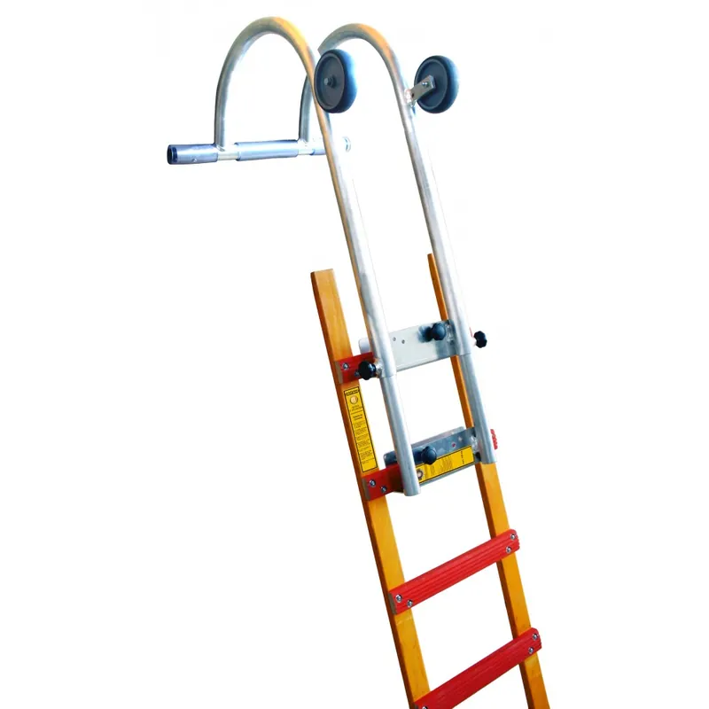 Offre Du Jour Crochet de faitage aluminium pour échelle de toit en bois